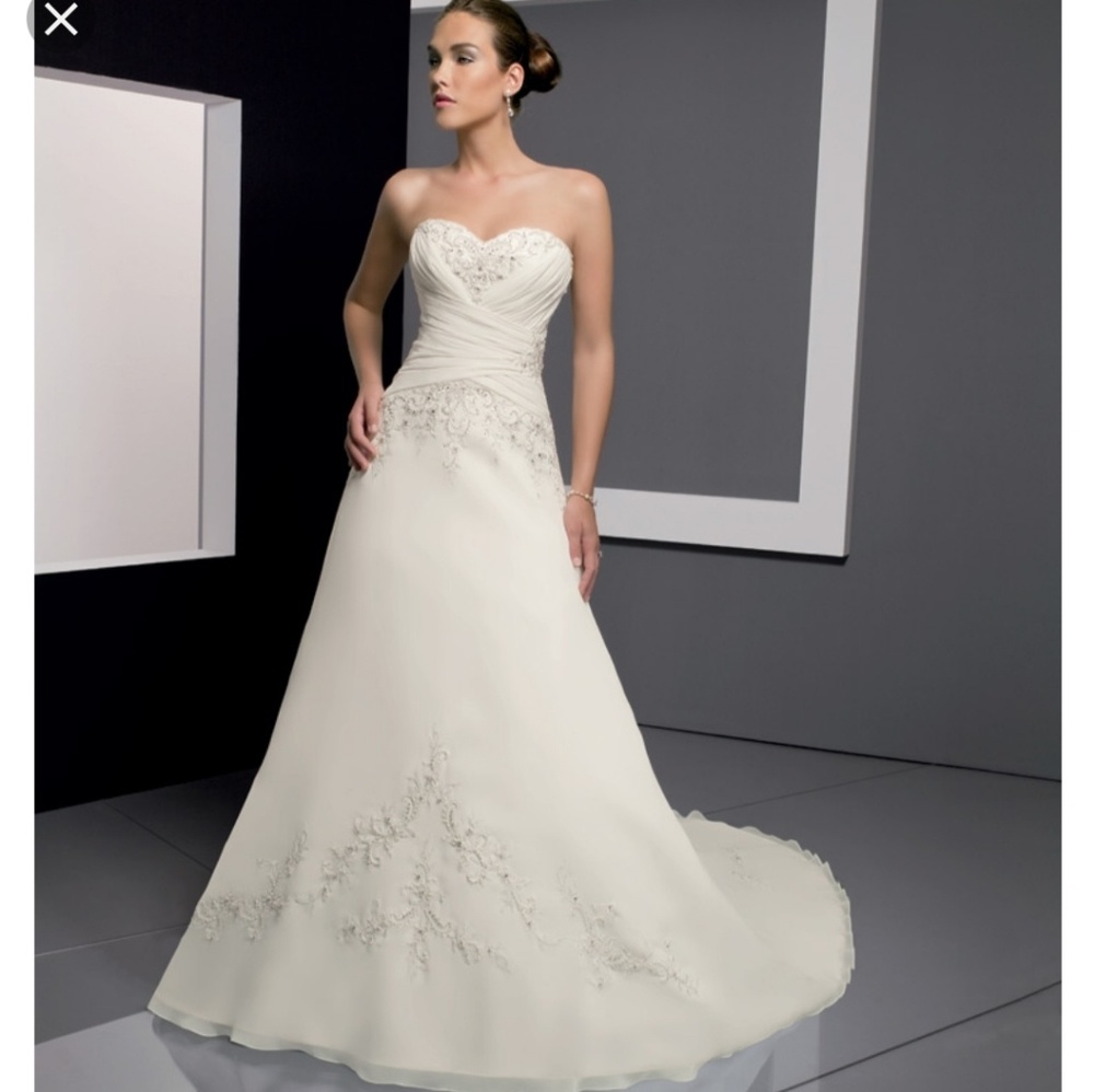 Mori Lee Wedding Dress